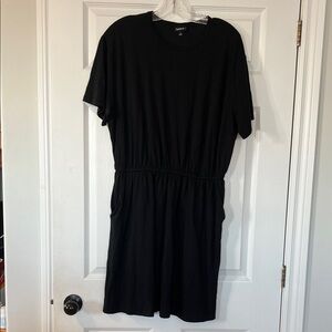 torrid Black Short Sleeve Elastic Waist Mini Dress with Pockets